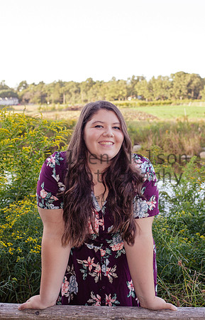 Cropped yearbook- Eileen Nelson Photography 2020- Chauvin-0721a